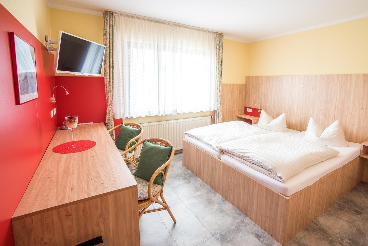 Hotel Schweizerhof Böbingen an der Rems Eksteriør billede
