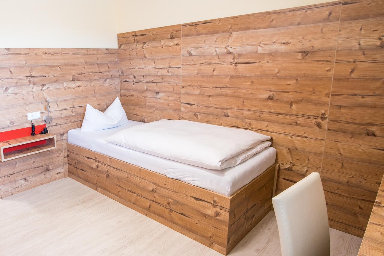 Hotel Schweizerhof Böbingen an der Rems Eksteriør billede